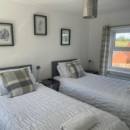 Woodbine Cottage-Part Of Alton Cottages Esterno foto